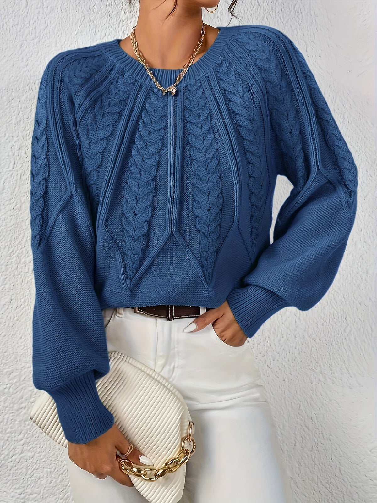 Women's Relaxed Cable Knit Sweater in Navy