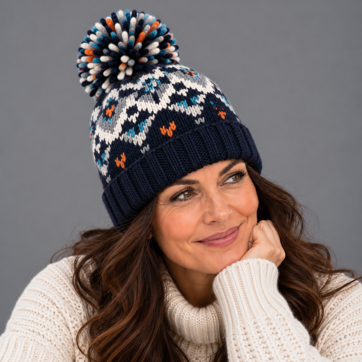 Women's snowflake bobble beanie hat – Covert Club product photo 8