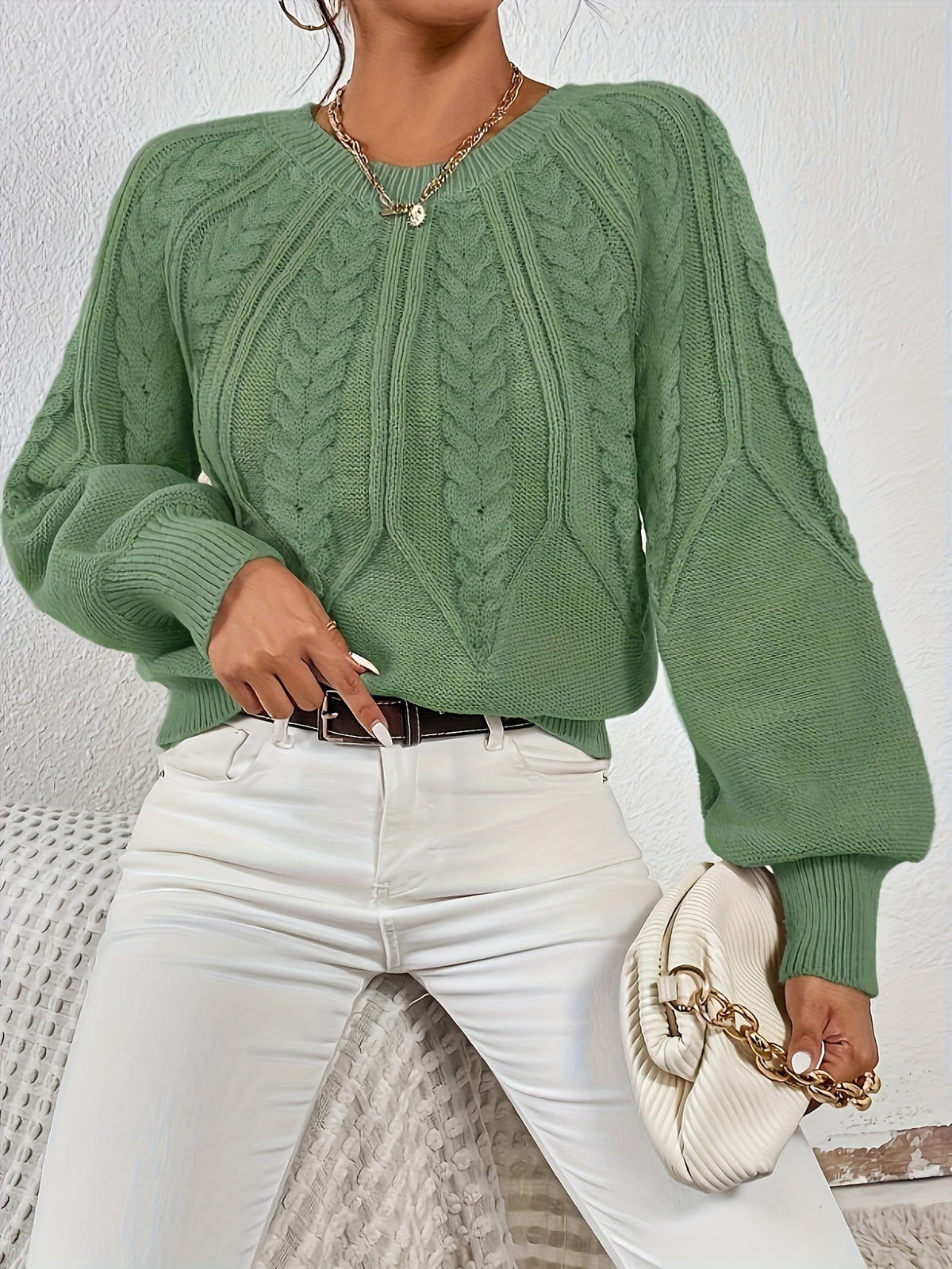 Women's Relaxed Cable Knit Sweater in Green