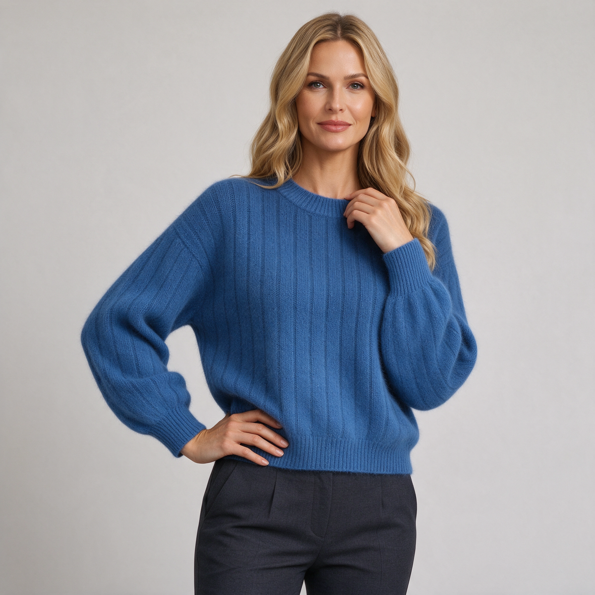 Women's 100% Cashmere Crew Neck Jumper – Classic Soft Knit