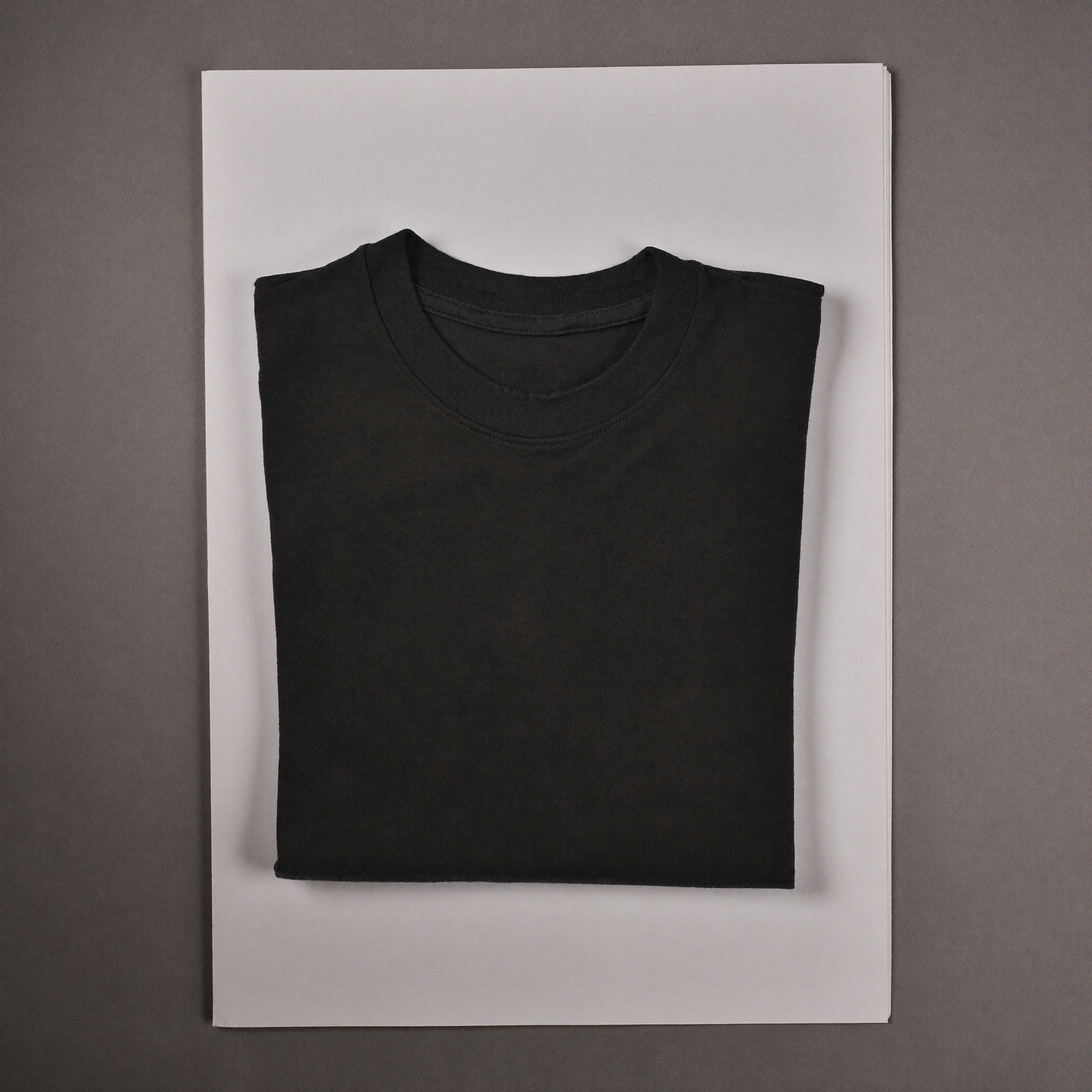 The Basic T folded - Black