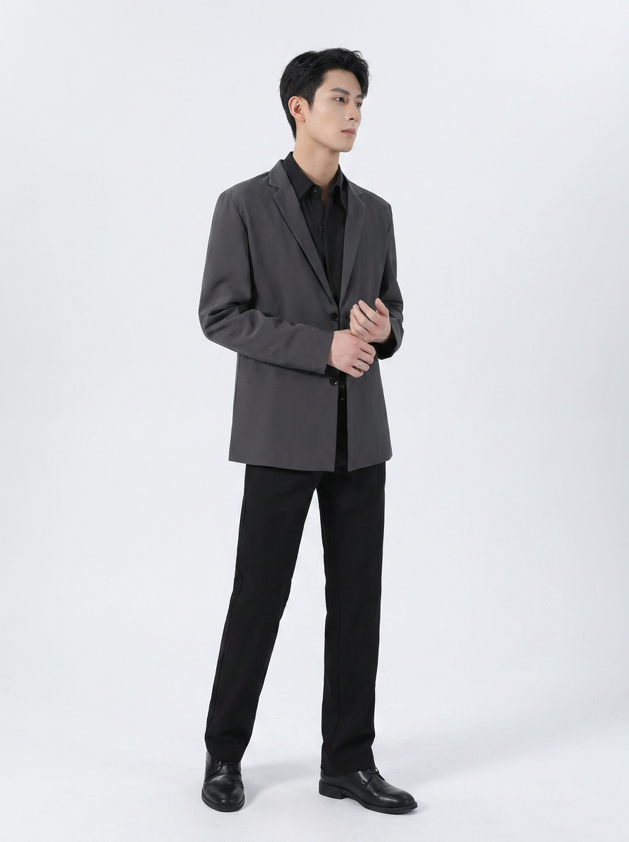 Covert Club casual jacket, three-quarter angle