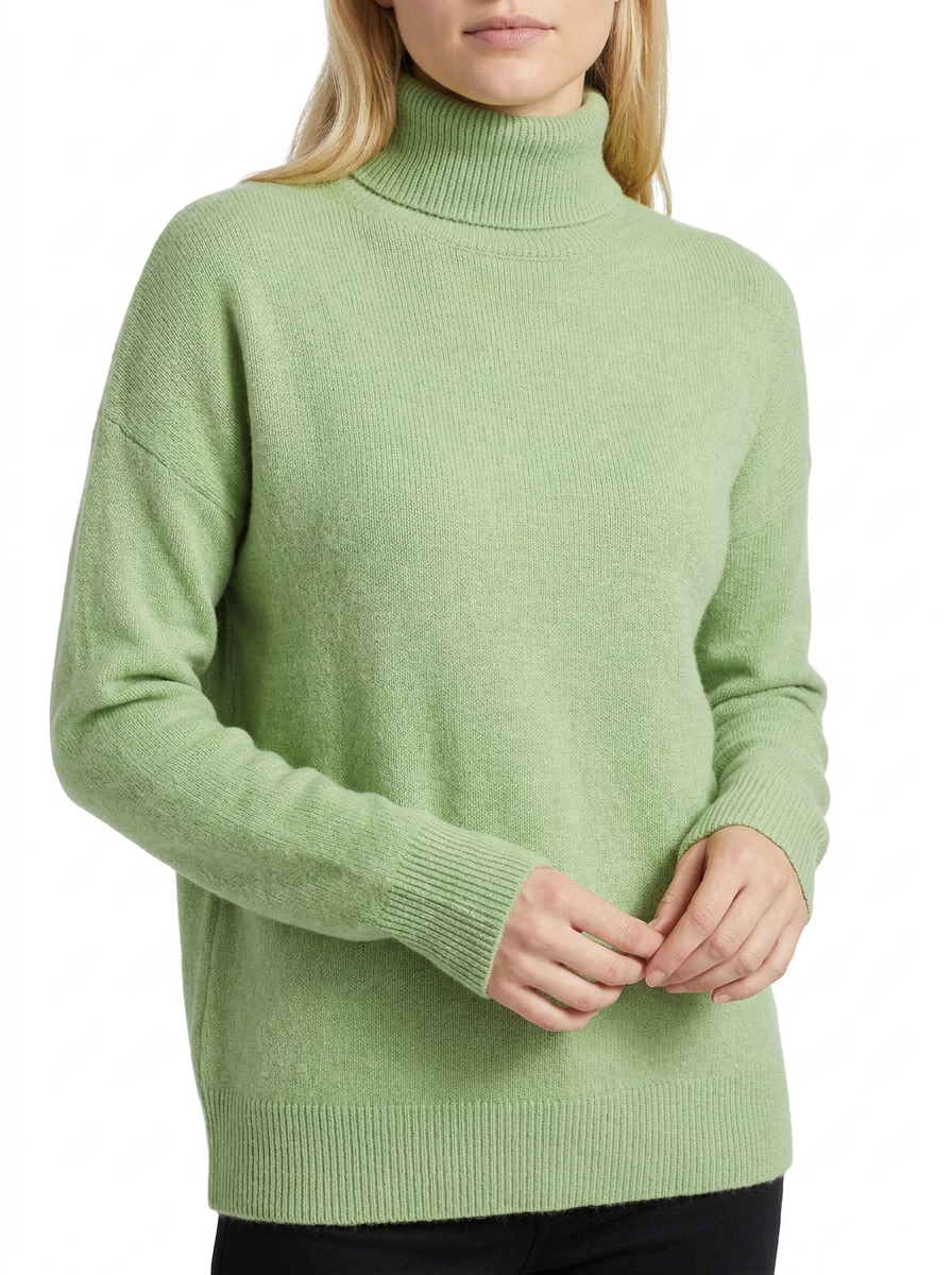 Covert Club lazy autumn turtleneck sweater, close-up detail