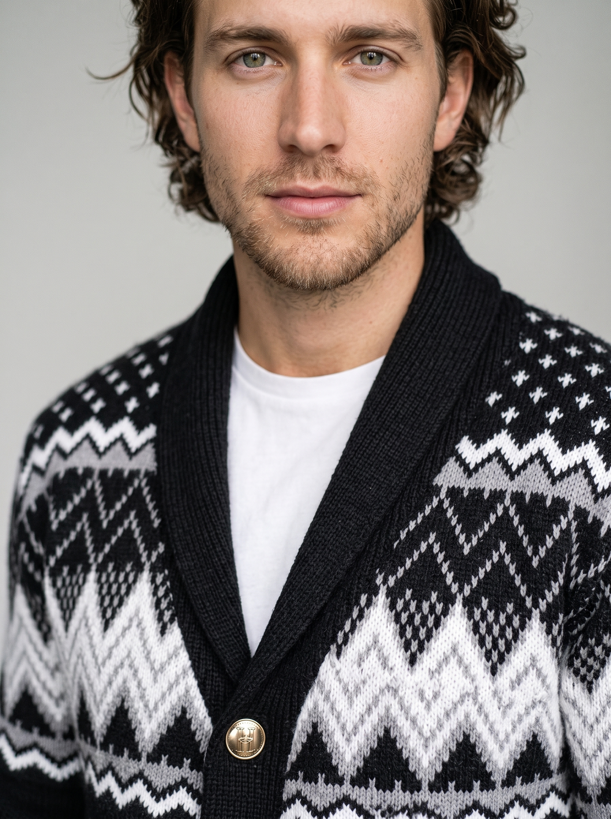 Men's Fair Isle Shawl Collar Cardigan in Black – view 4