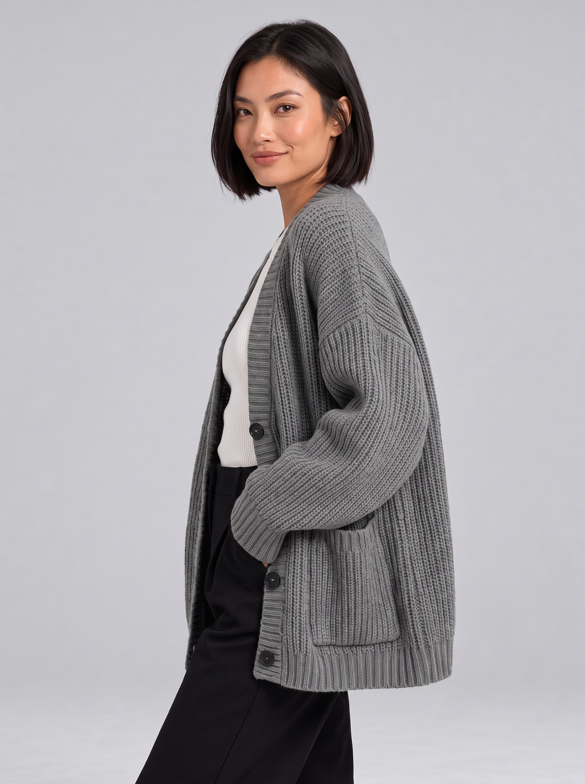 Women's Oversized Chunky Knit Cardigan – Button Front