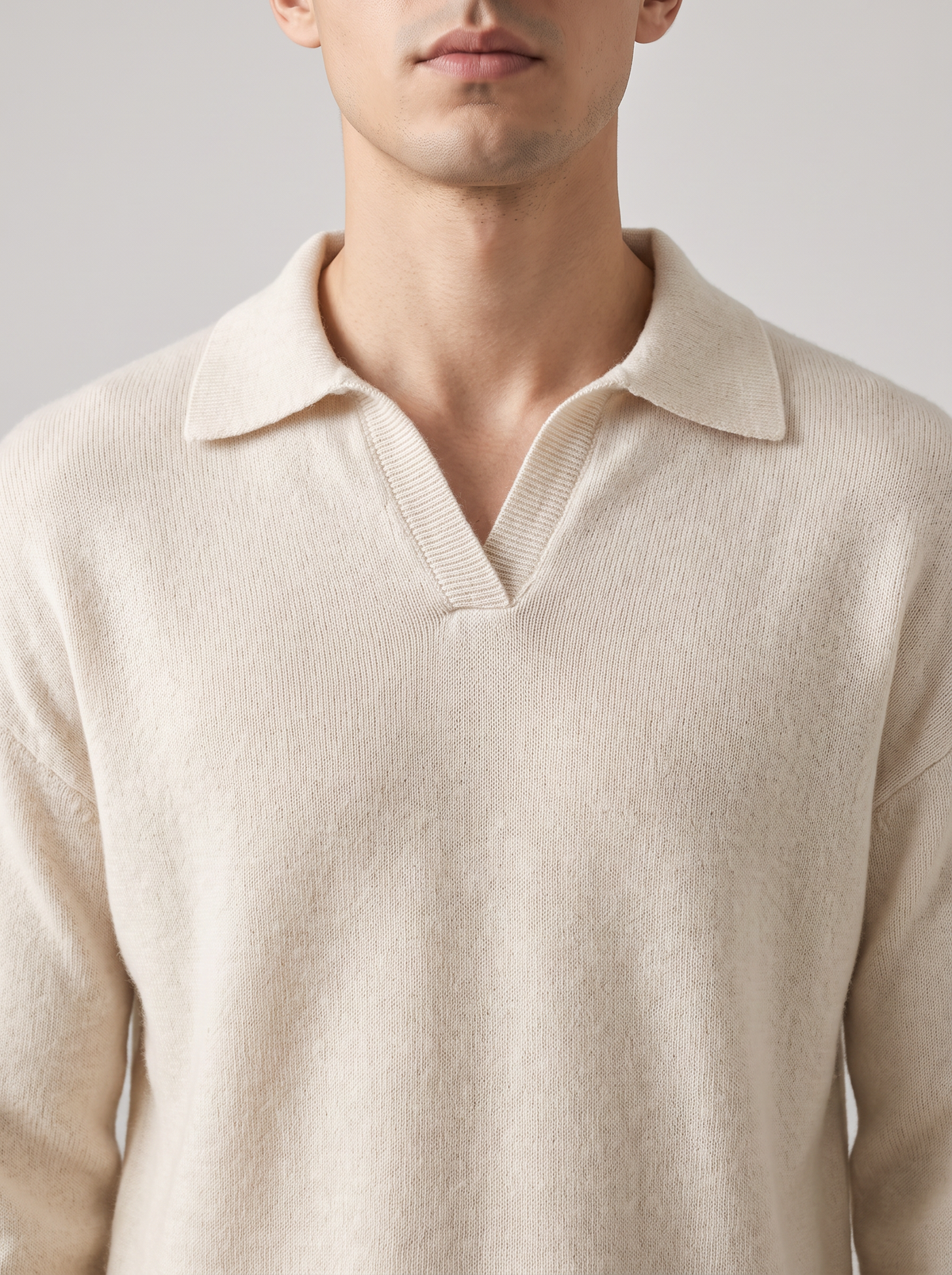 Men's Cashmere Co Ord Set – Knitted Polo Jumper in Ivory – close-up of polo collar