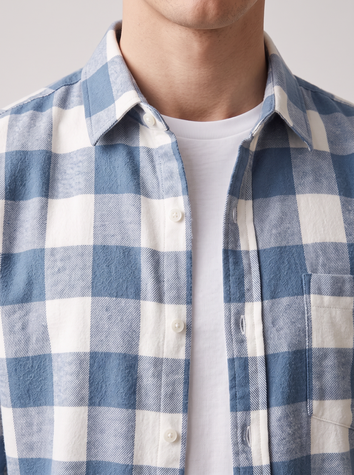 Men's Brushed Cotton Check Shirt in Blue & White – collar and fabric close-up