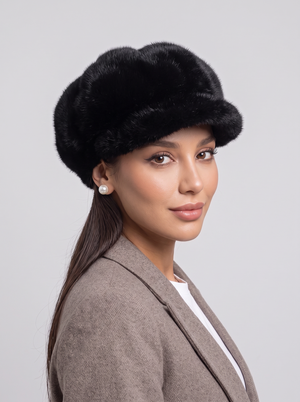 Women's Fluffy Faux Fur Newsboy Cap – Peaked Winter Hat