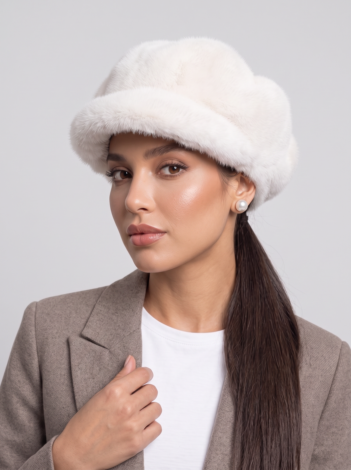 Women's Fluffy Faux Fur Newsboy Cap – Peaked Winter Hat