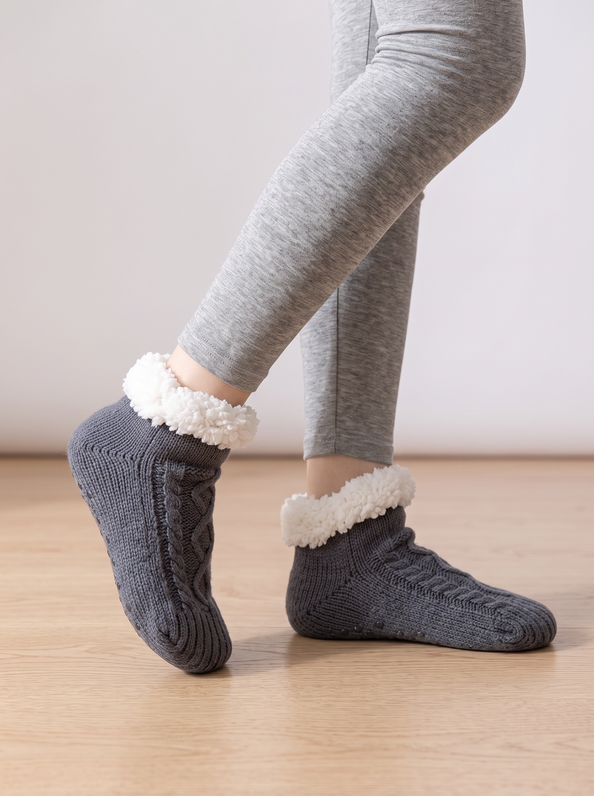 Women's Cable Knit Slipper Socks – Lined with Grip Soles