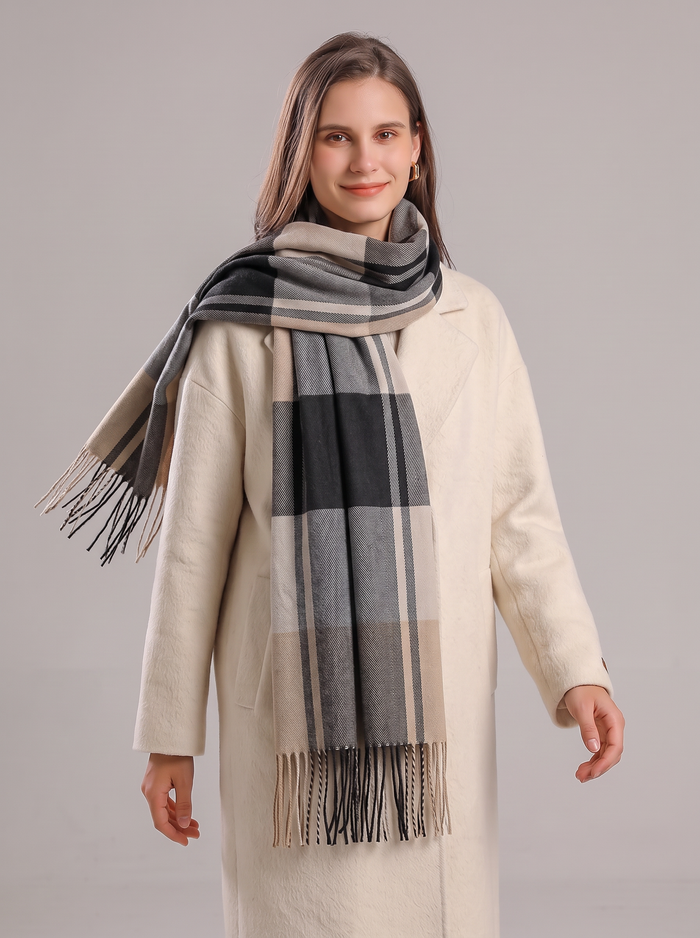 Women's Oversized Check Scarf – Fringed Blanket Wrap