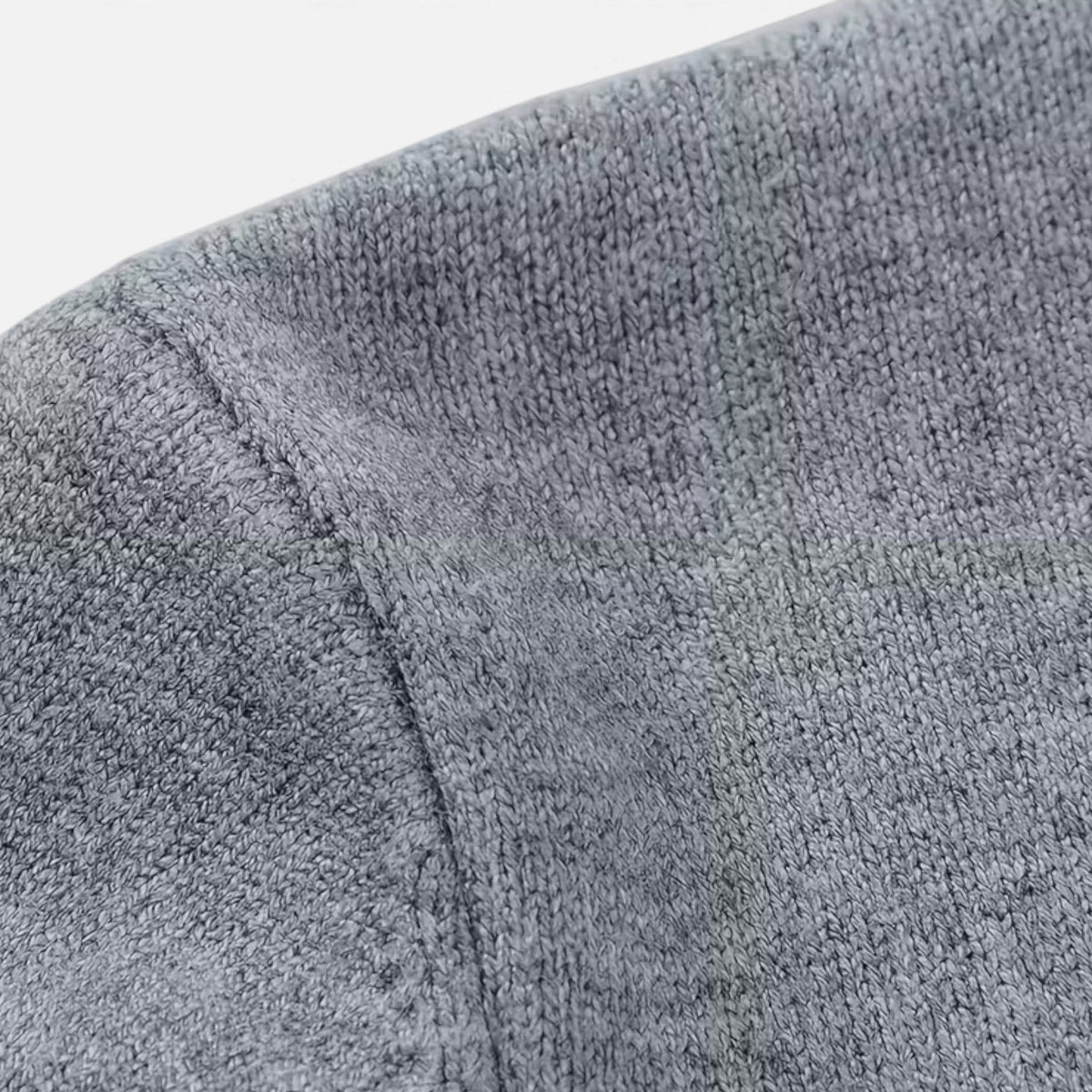 Men's V-Neck Knit Jumper – image 4