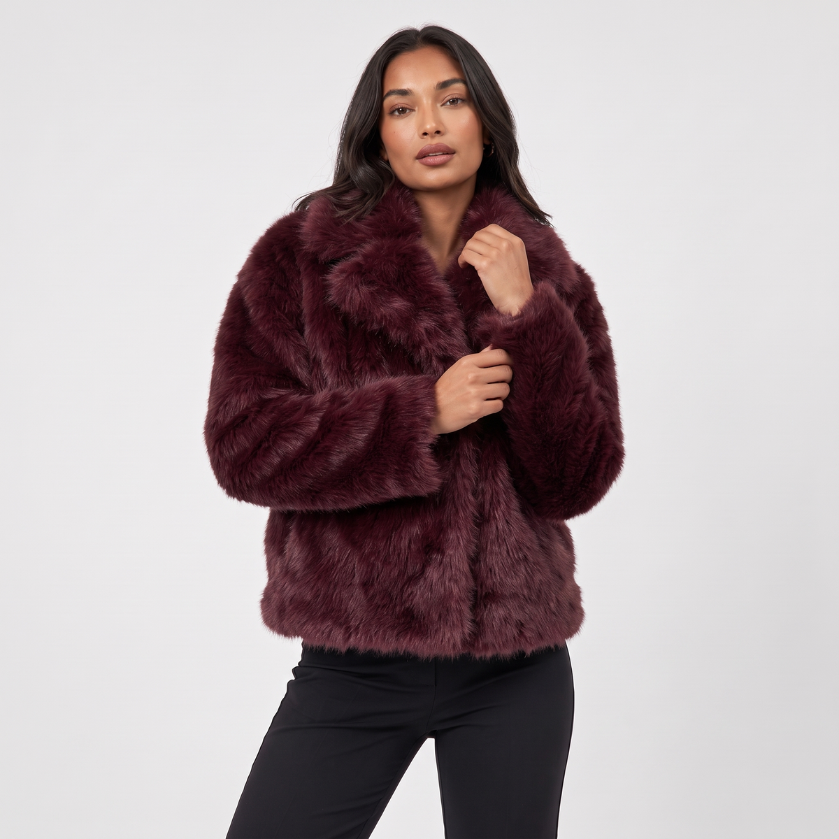 Women's Plush Faux Fur Winter Coat – view 3